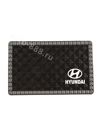 Коврик на панель маленький с эмблемой HYUNDAI. ZXQ-01