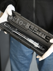 Динамометрический ключ 1/2 в кейсе EJC фото 4